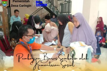 Pembagian Beras Sembako Oleh Kementrian Sosial Di Desa Caringin Kecamatan Legok, Tangerang Pembagian Beras Sembako Oleh Kementrian Sosial Di Desa Caringin Kecamatan Legok, Tangerang